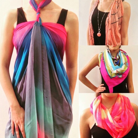 Light orange scarf with white flower - Picture 7 of 8